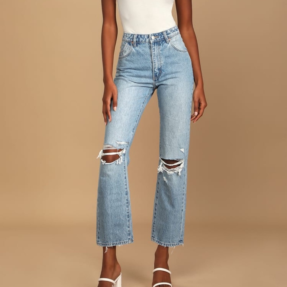 Rolla’s Straight Light Wash High Rise Distressed Denim Jeans